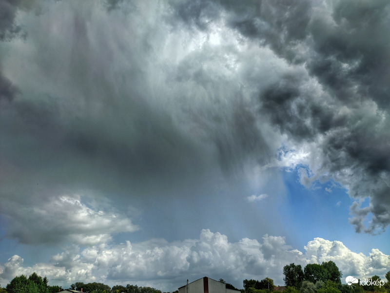 Új zápor születik