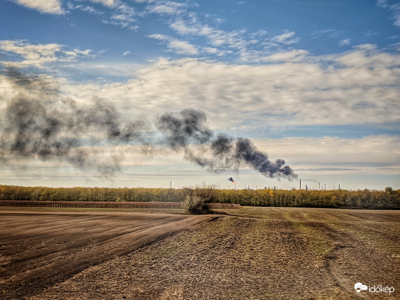 Délutáni pöffentés