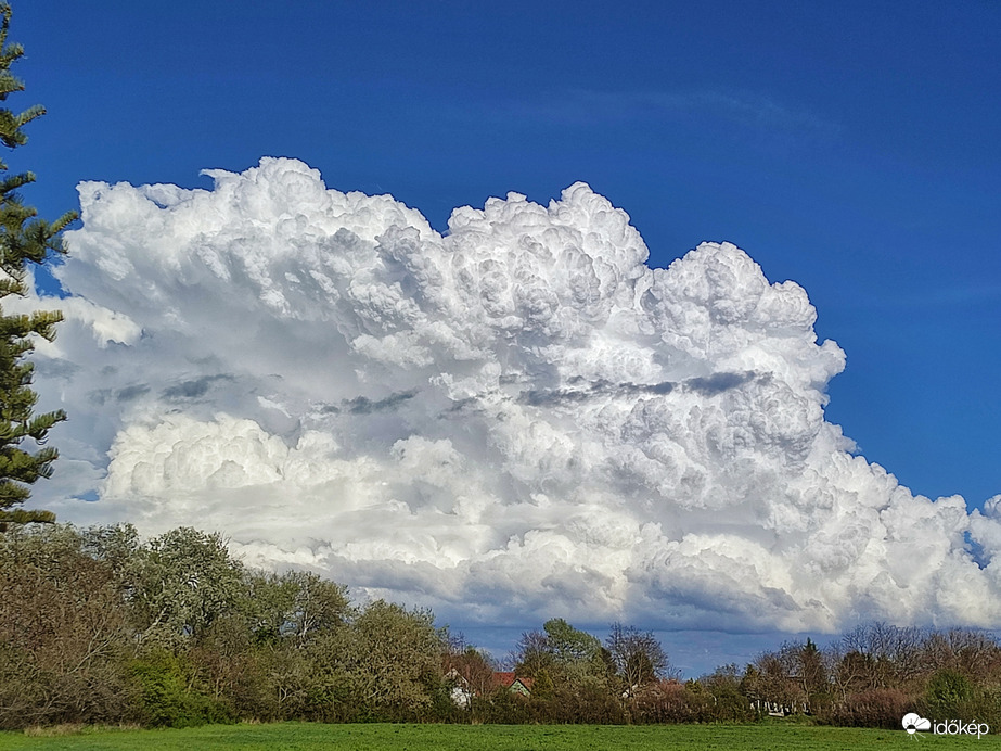 Délutáni robbanás