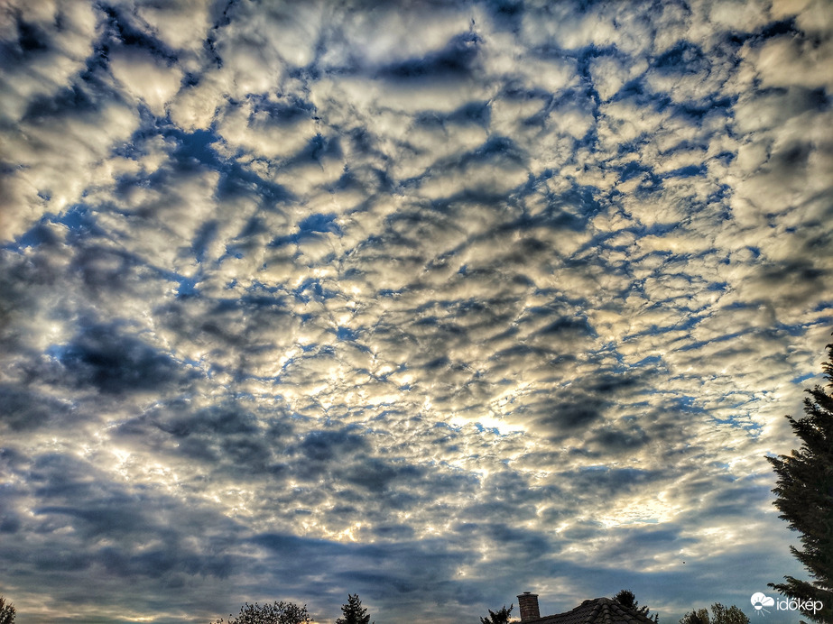 Színes táblácskák