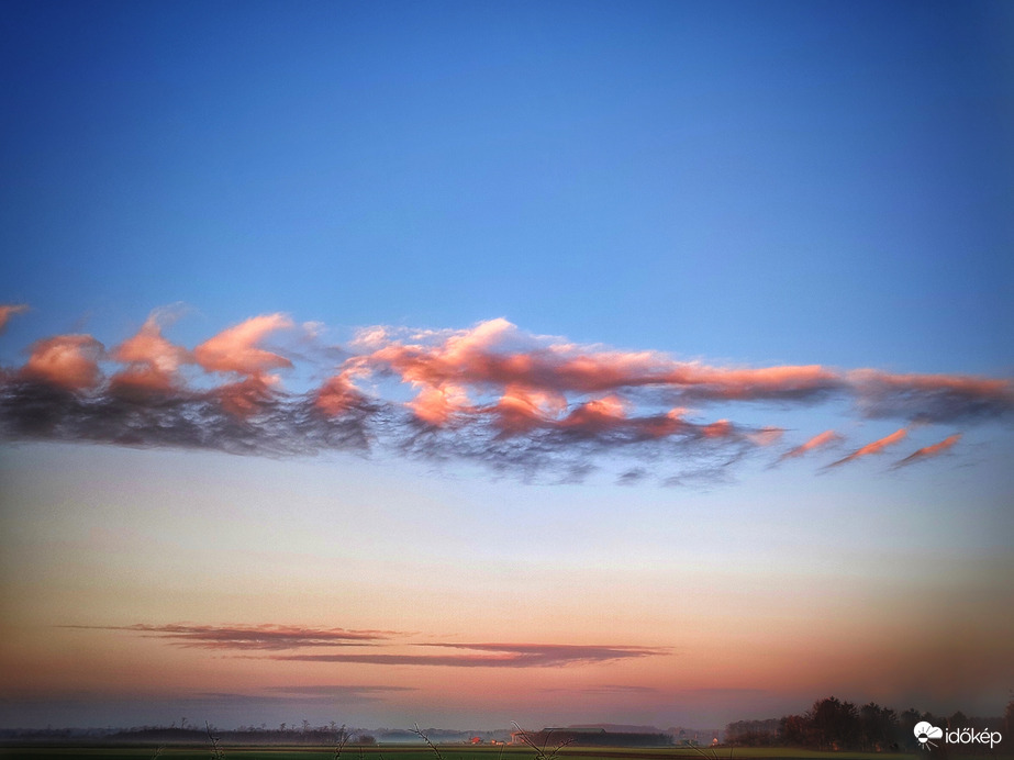 Napkeltei Kelvin–Helmholtz hullámok