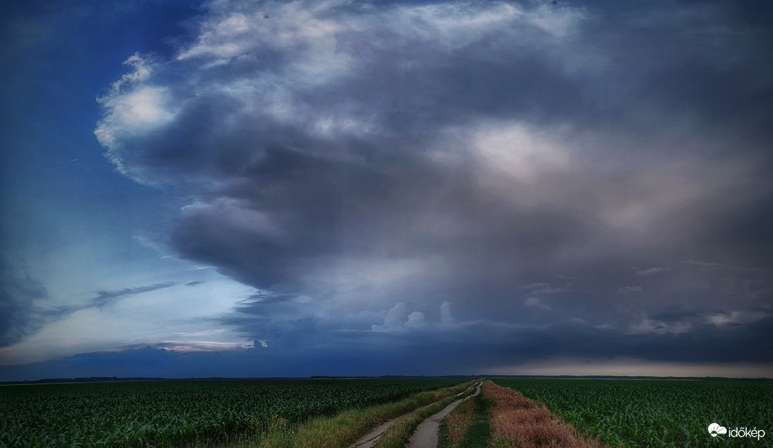 Panoráma a toporgó zivatarokról