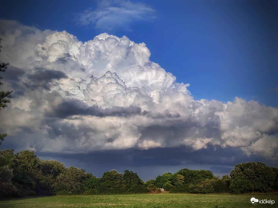 Zivatarrá fejlődve