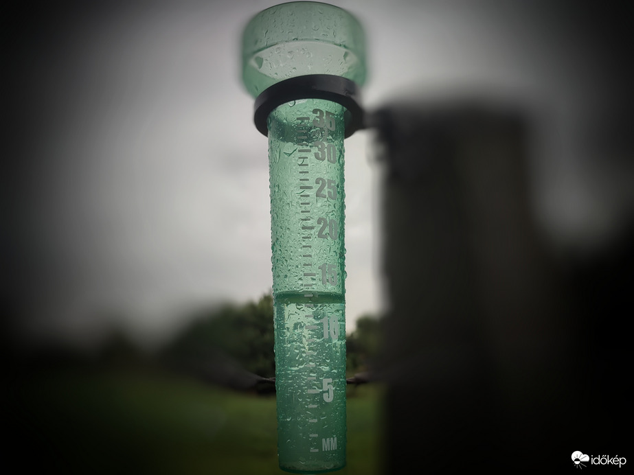 13,2 mm-t kaptunk a reggeli viharból