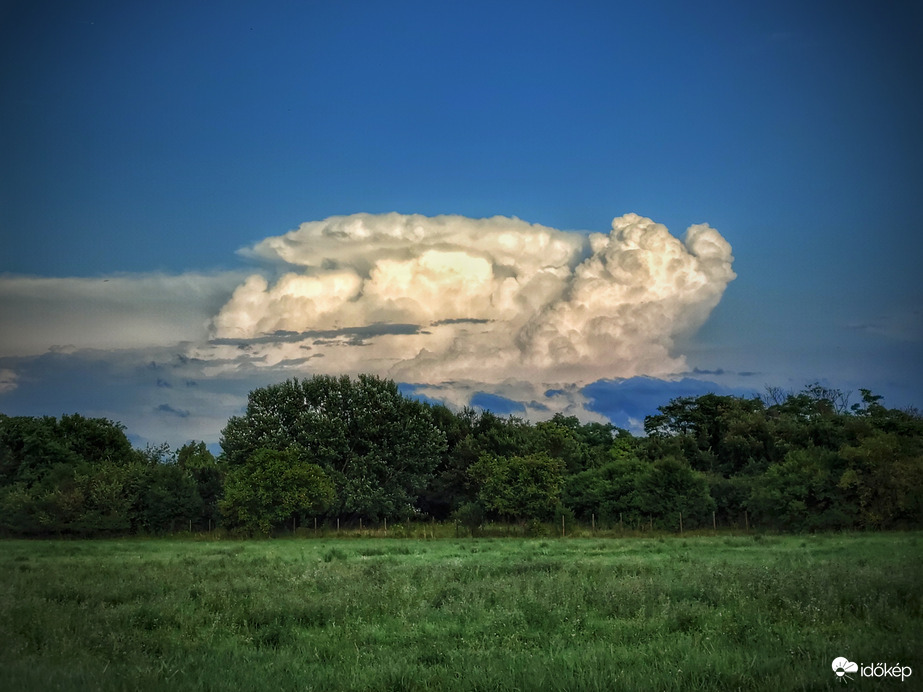 Habos távoli zivatarok