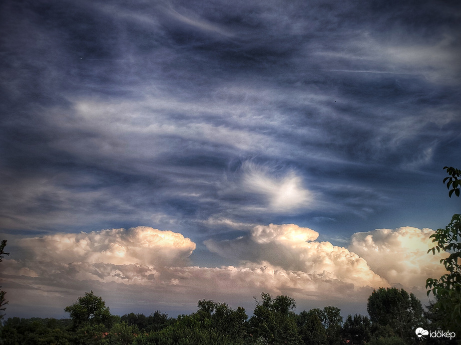 Sorra kipattanó zivatarok