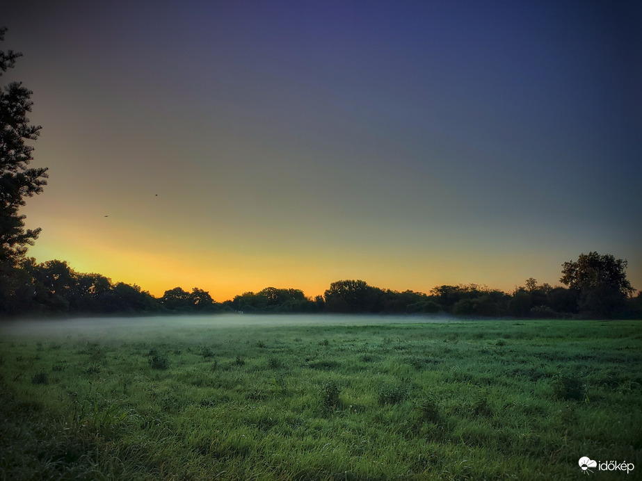 Frissítő, sekély ködös napindító