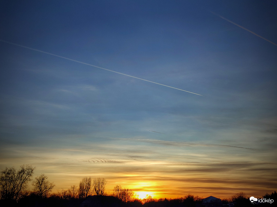 Hangulatos naplemente előtti percek