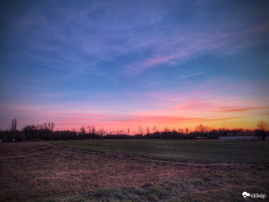 Lágy alkonyati színvarázs