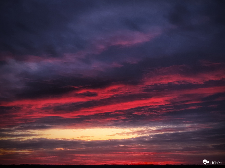 Valentin napján kitett magáért az alkonyat
