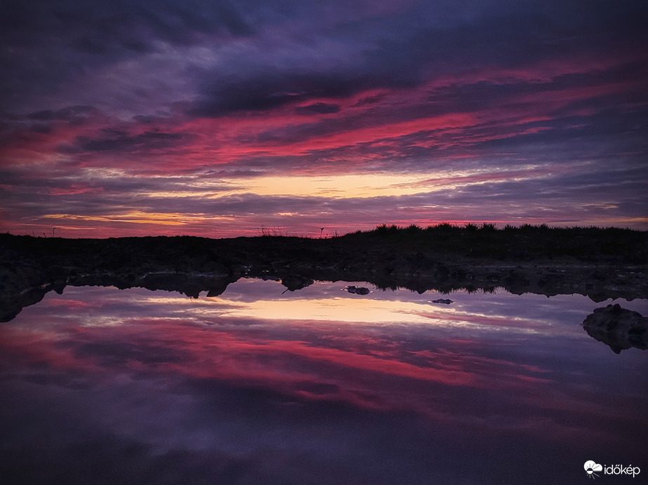 Málnás tükrös varázs