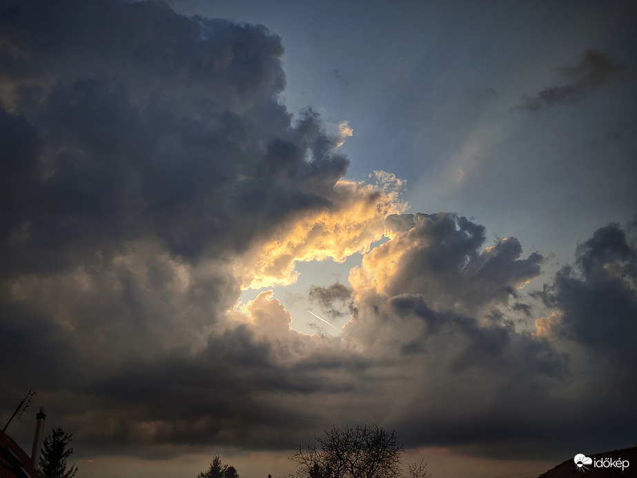 Nagy a délutáni felhajtás