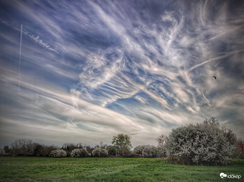 Tavaszi felhővarázs