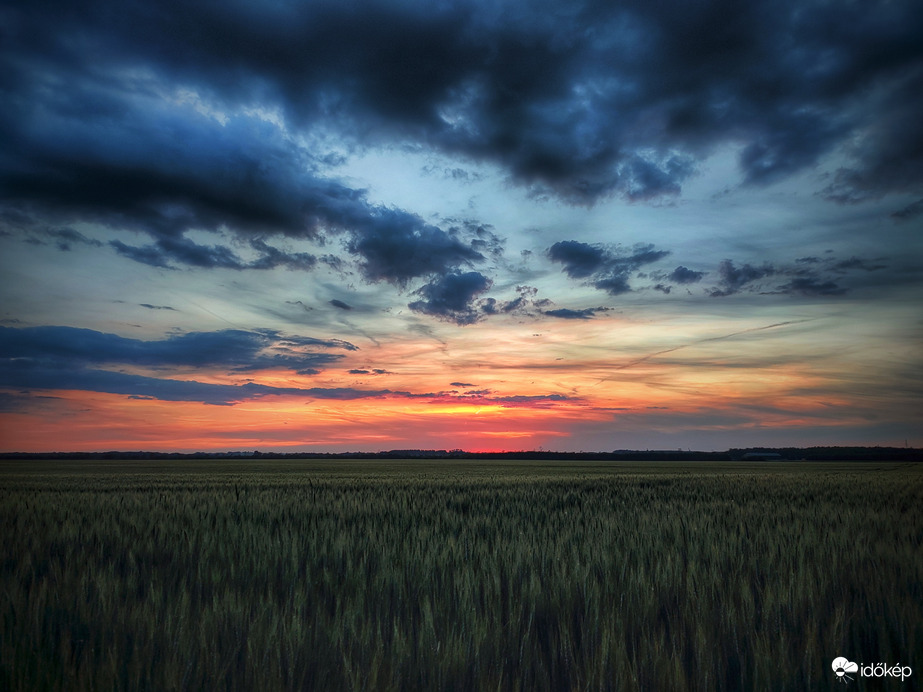 Miután lement a nap...