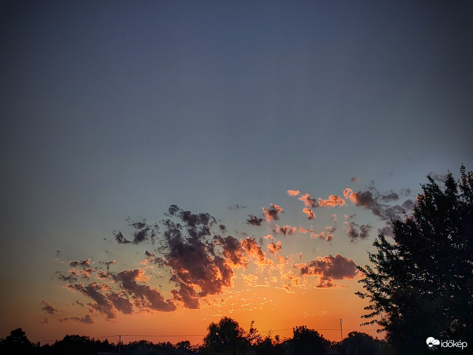 Roskadozó gomolyok Tyndallos előadása