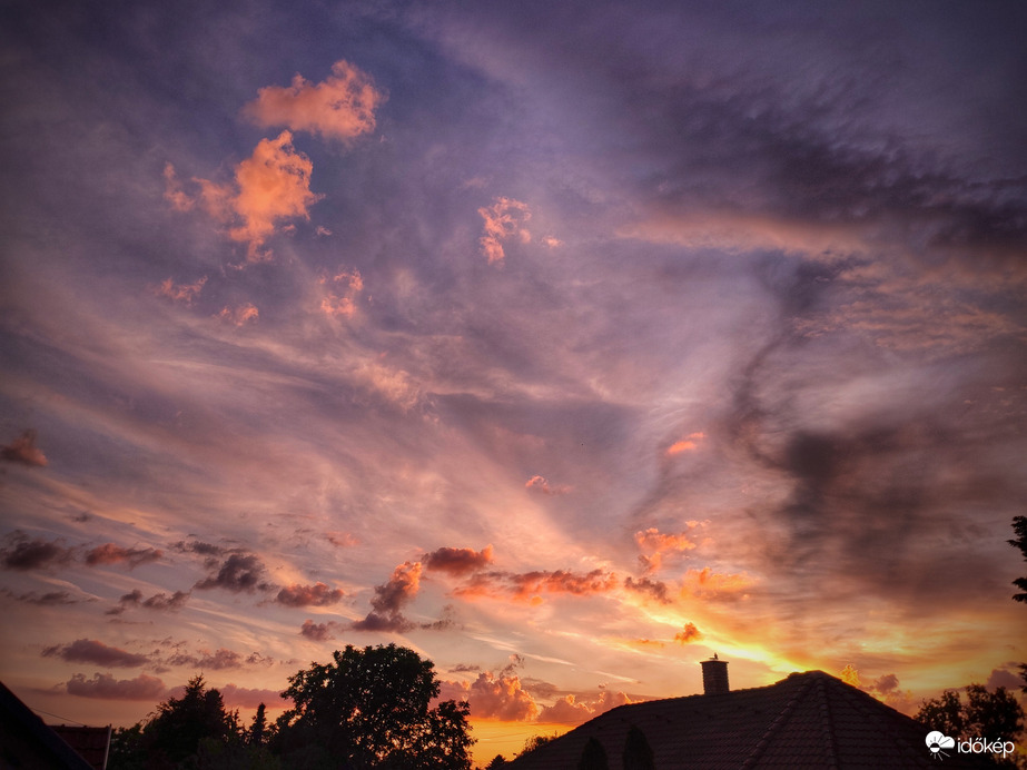 Színvarázs naplemente előtt