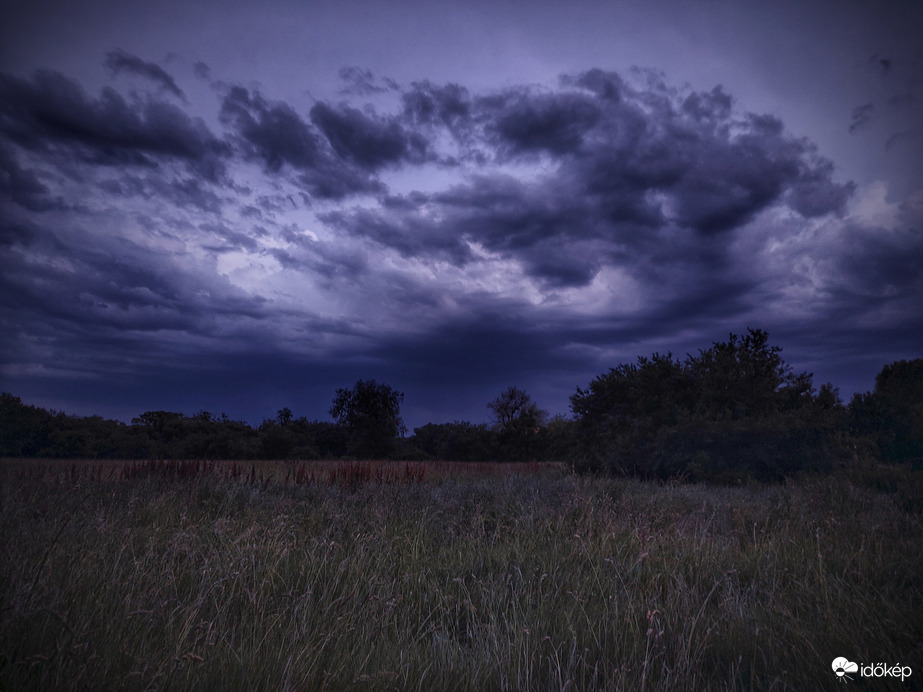 Zivatar láncolat van kiépülőben