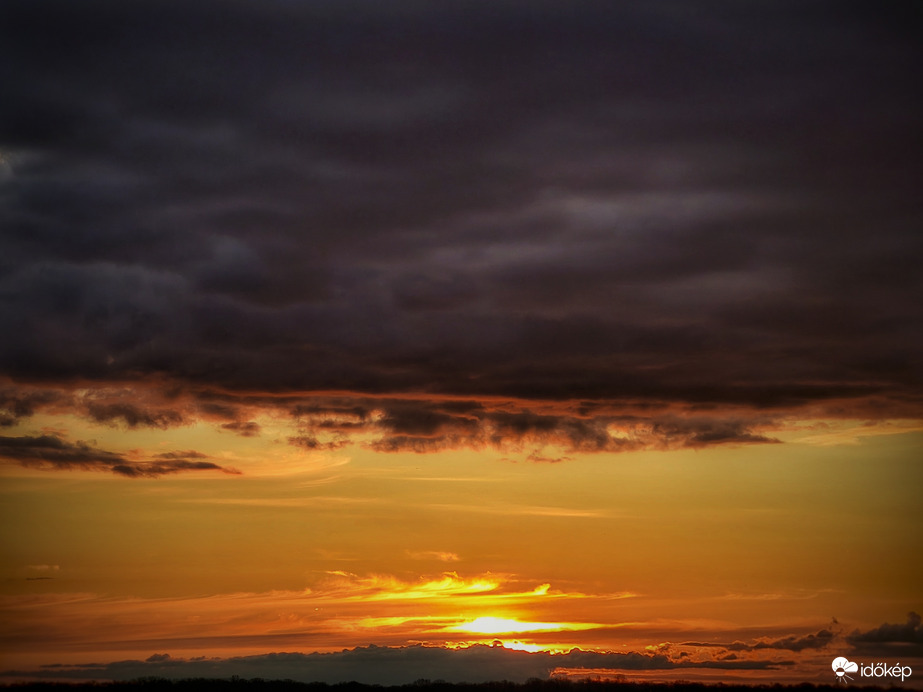 Egy kis bújócska naplemente idején