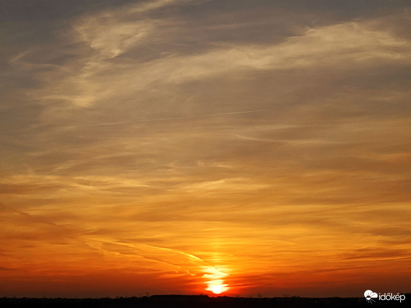 Aranyfolyam naposzloppal