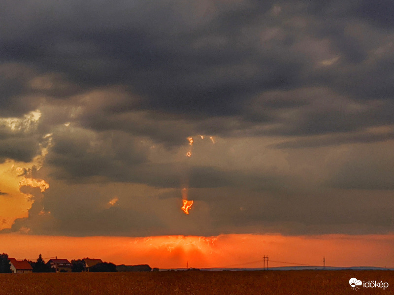 Gomolygós kontraszt