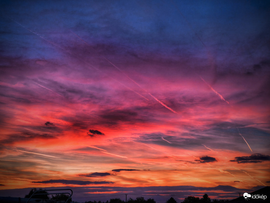 A jelek szerint holnap is vendégünk lesz a szél