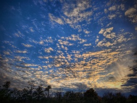 Felhővarázs a front előtt