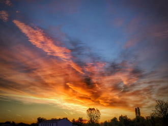 Szerdai napkelte előtti percekben