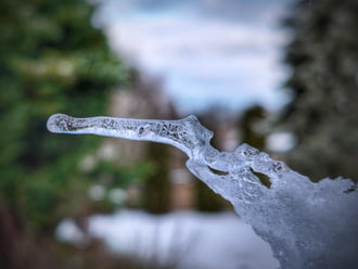 Ritkán kezdődik az év jégcsappal