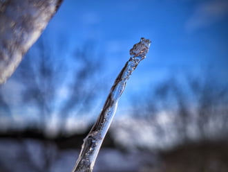 Kék ég és a jégcsap esete