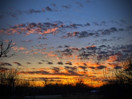 Év eleji Kelvin-Helmholtz hullámzás a naplementében