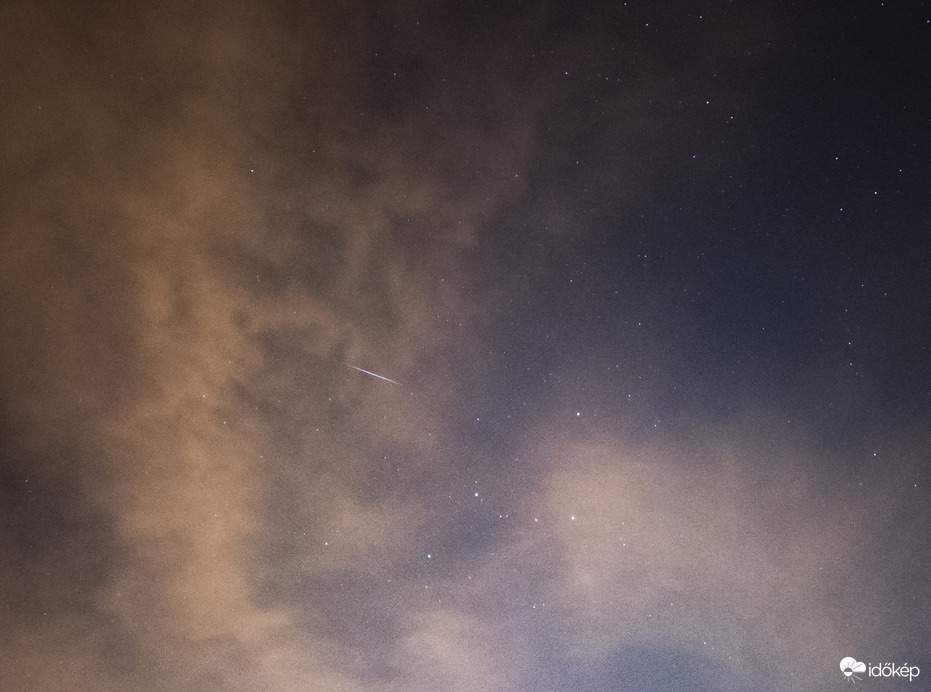 A Dragon, ami nem sokkal az ISS mögött ment #1