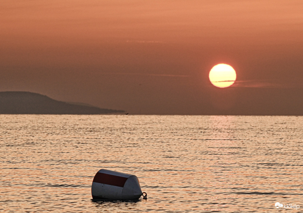 Poros Napfelkelte 
