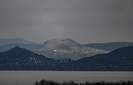 Tapolcai Y házak Balatonberényből 