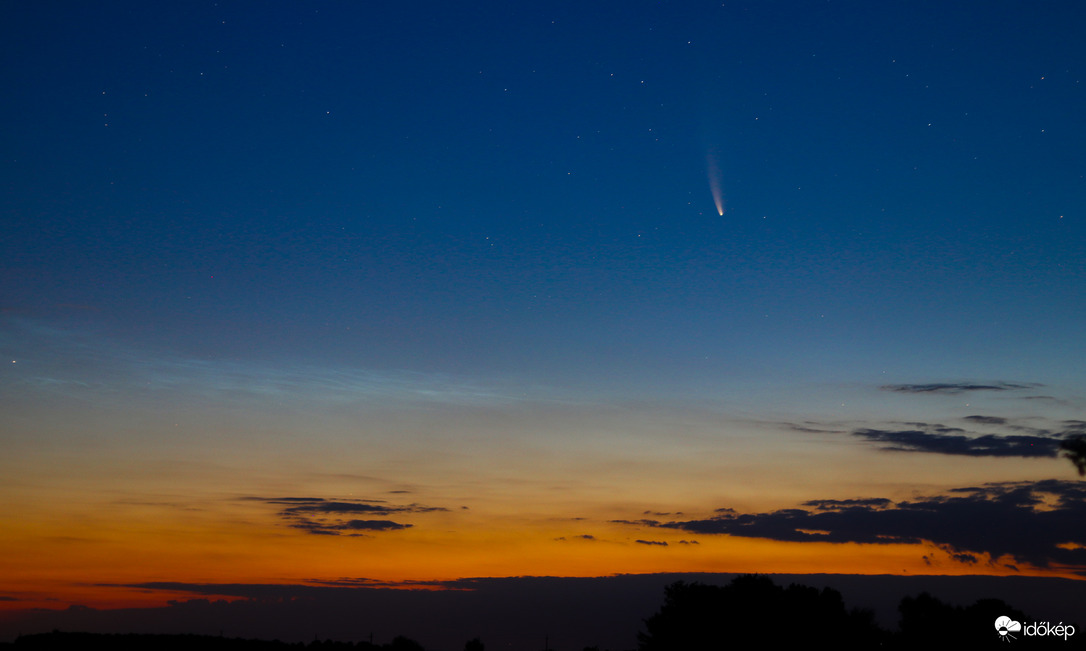 NEOWISE üstökös.