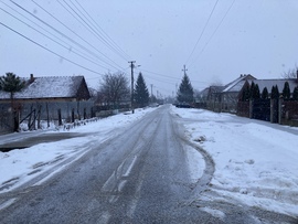 Szakadó hoesés nem sokkal ezelőtt az Északkeleti határ túloldalán Szamosdarán(Párcíum, Románia) Kép 2.