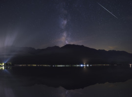 Fantasztikus éjjeli környezet a Bohinji-tónál, Szlovéniában