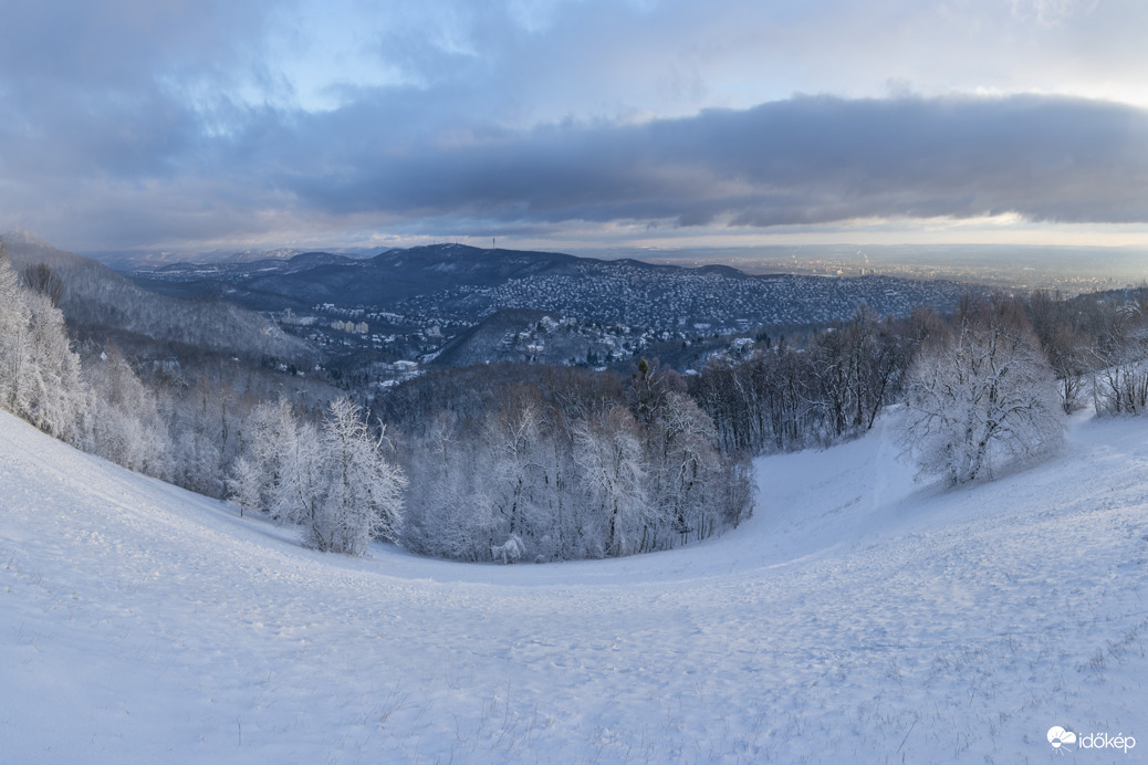 Téli panoráma, Normafa kilátóponton fotózva. 