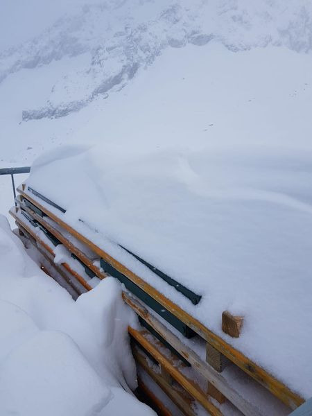 Nagy a hó az Alpokban - Fotó: Facebook/Stubaier Gletscher