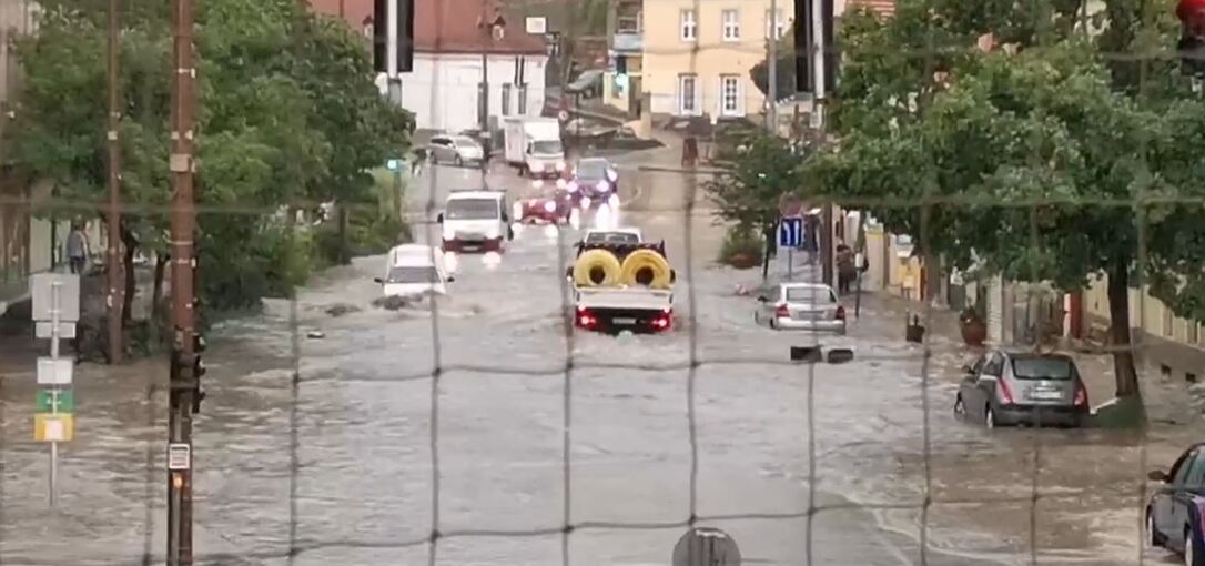 Káosz Esztergomban