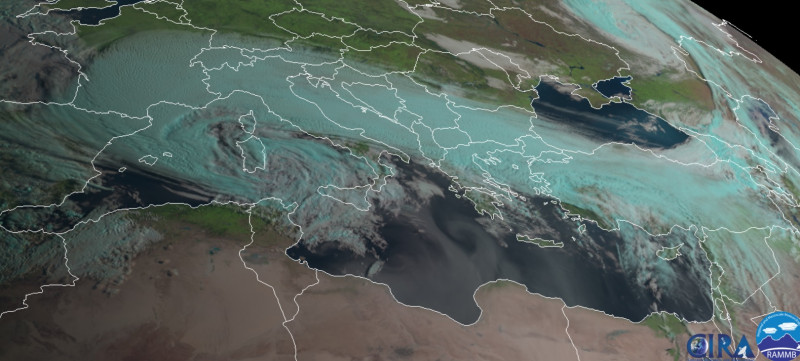 Több ezer km hosszú cirrusernyő