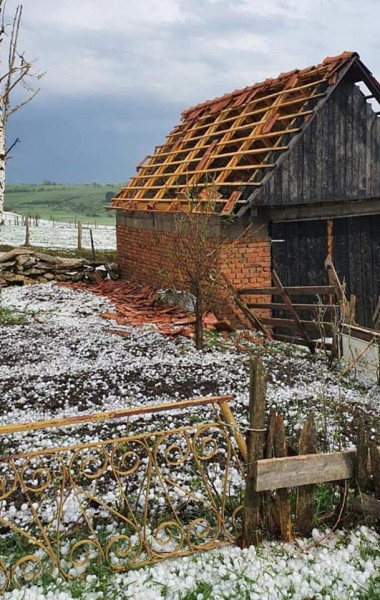 Hatalmas jégeső Szerbia déli részén