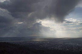 Közeli csapadéksáv.