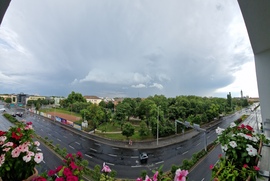 Vihar elvonulóban