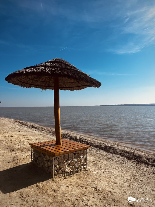 Napsütés, Balaton…