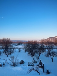 Hold, hó, Szent György-hegy