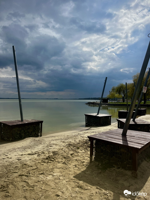 Ilyen volt ma a Balaton Keszthelynél