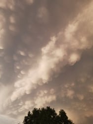 2021. Július Mammatus felhőképződmények 