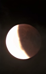 Teljes Holdfogyatkozás(Umbral)