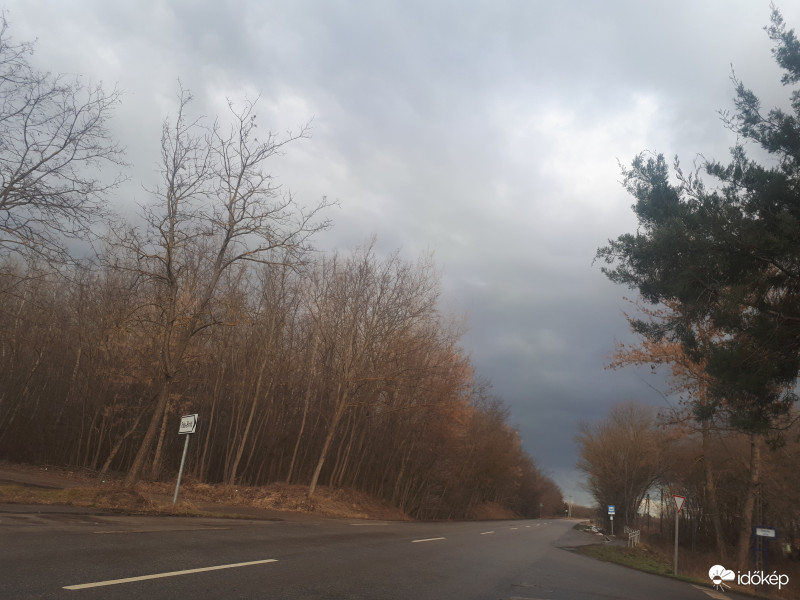 Sötét Felhőhálozat