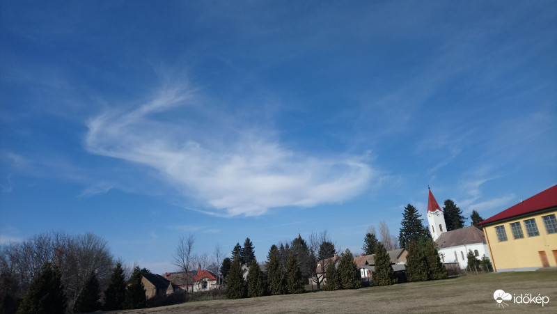 Olyan mintha Rája Lenne ??